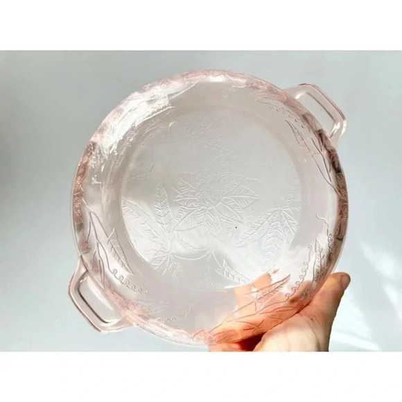 Pink Jeannette Depression Glass 1930's Handled Floral Poinsettia Casserole Bowl - Picture 4 of 10